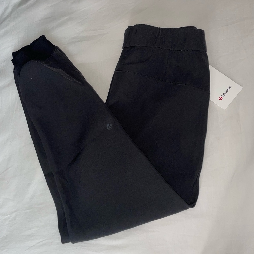 On the Fly Joggers Lululemon Woven NWT